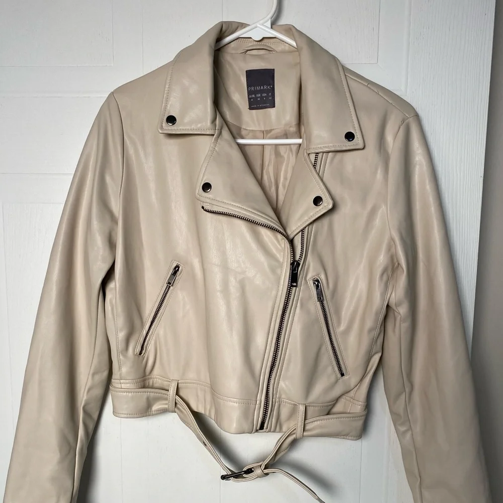 Primark Beige creme Faux Leather Jacket size 6 - Picture 1 of 6